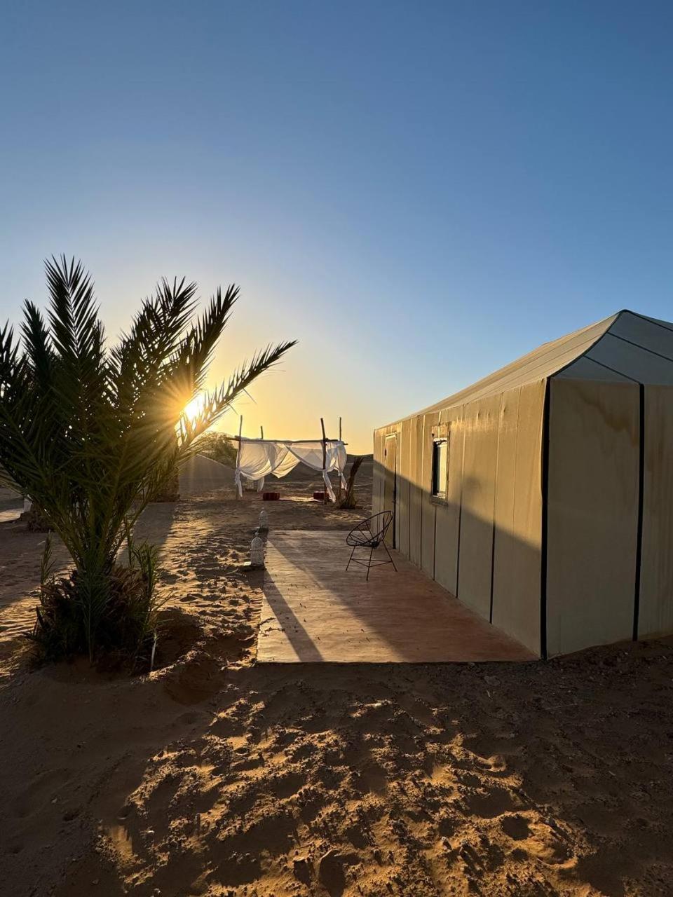 Готель Sahara Luxury Camp Vip Мерзуга Екстер'єр фото