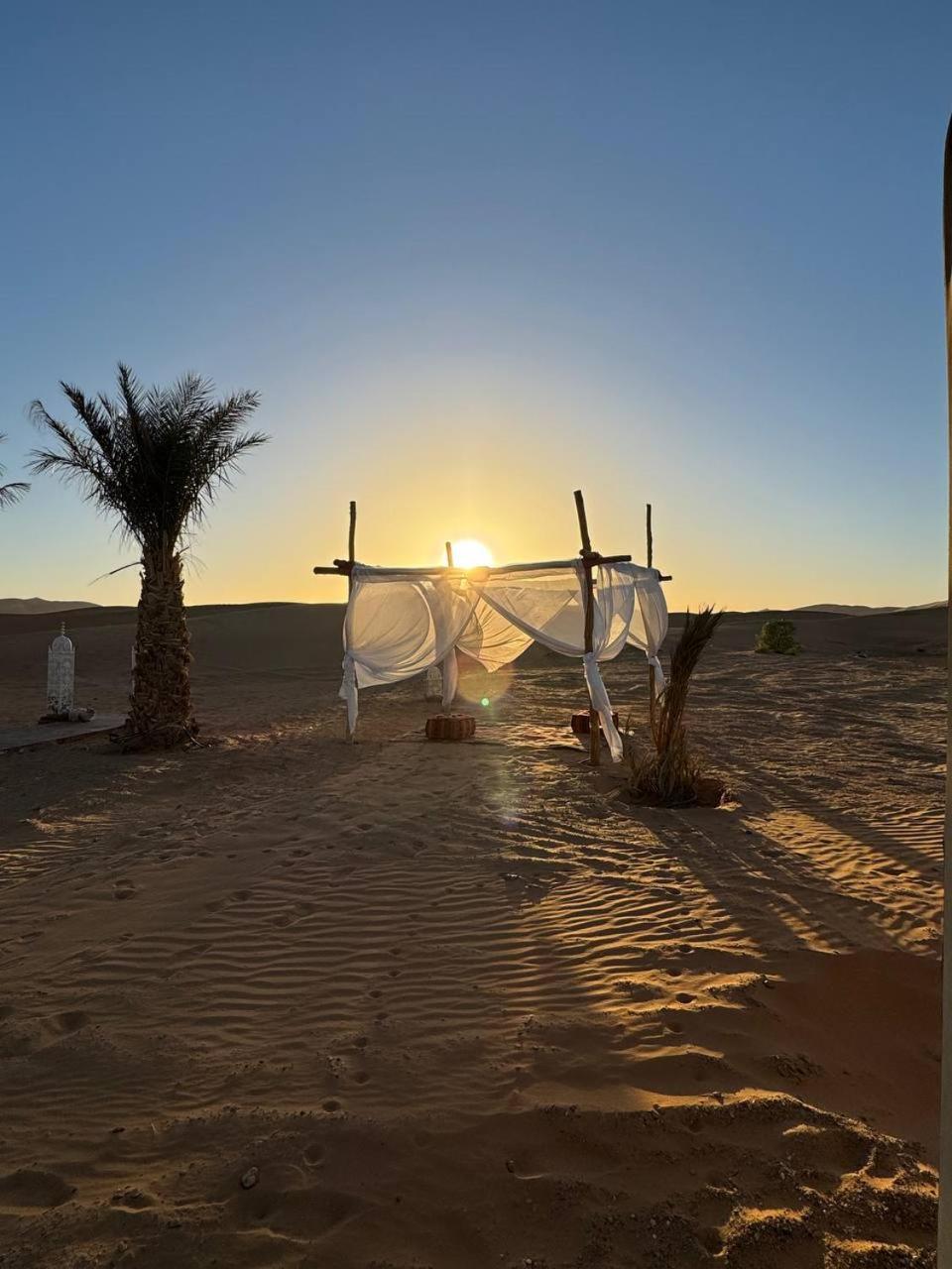 Готель Sahara Luxury Camp Vip Мерзуга Екстер'єр фото